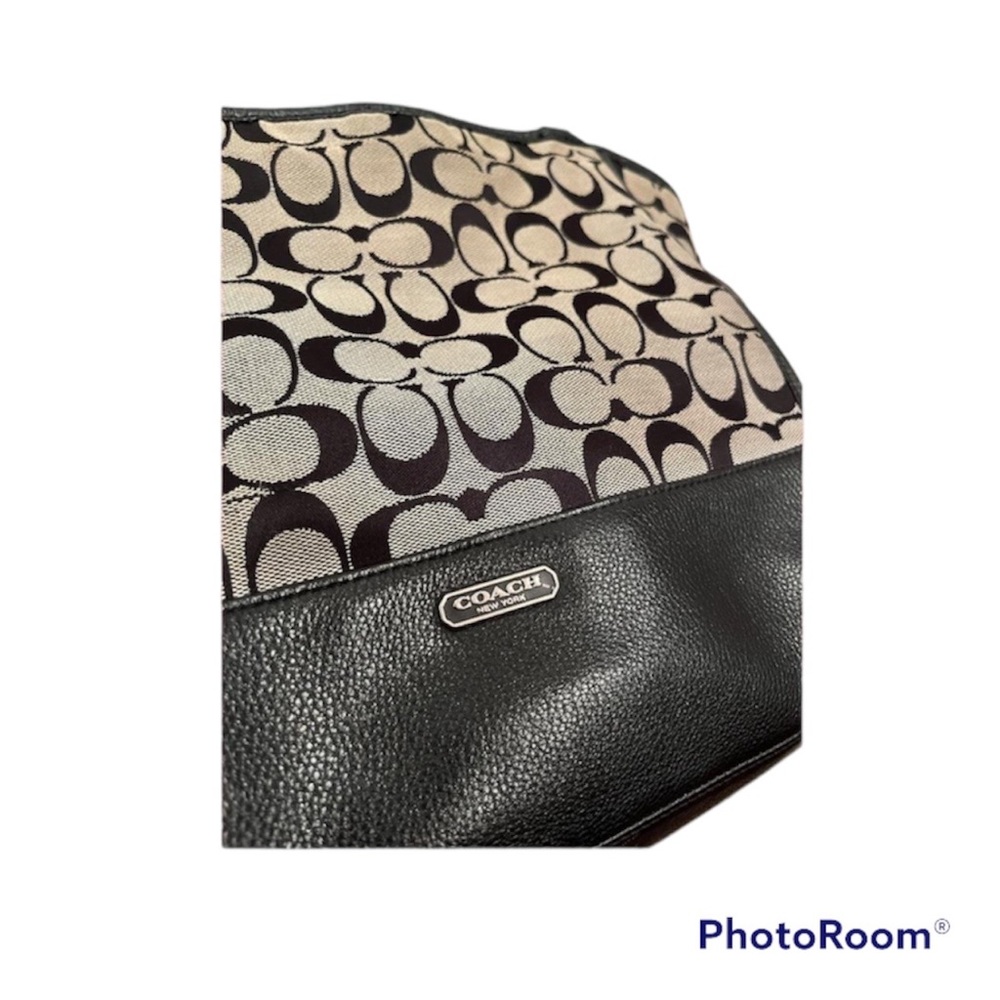 Coach Bag - Picture 4 of 4